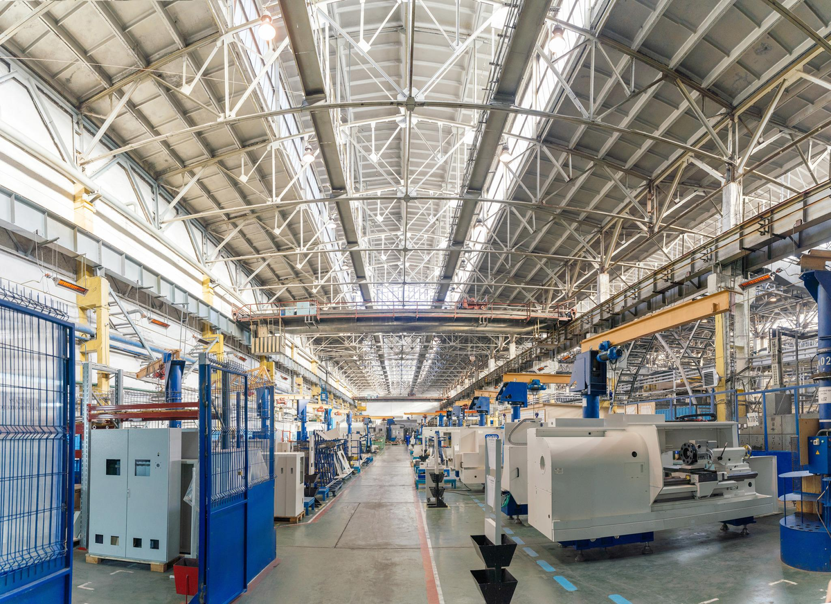 Factory cooling solutions for large industrial workshops